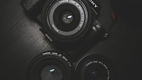 《CS:GO》职业选手s1mple的AWP狙击技术深度解析教学视频封面